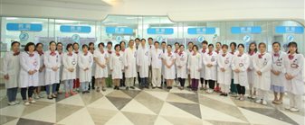 E:通讯报道-报告-纪要?7-09-27通讯报道-药学部入选上海市重点专科微信截图_20170927104046.jpg